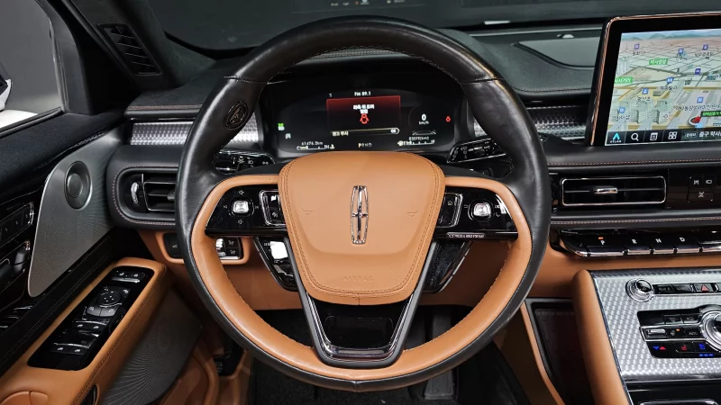 Lincoln Aviator