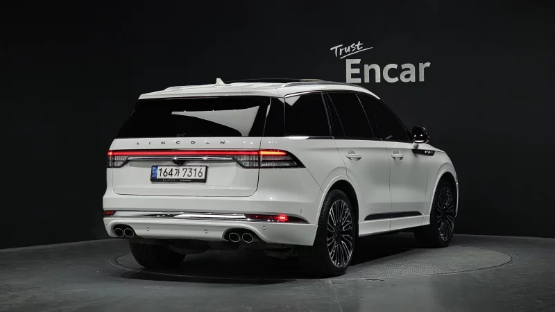 Lincoln Aviator