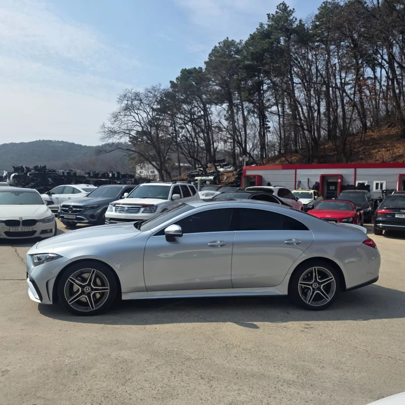 Mercedes-Benz CLS-Class
