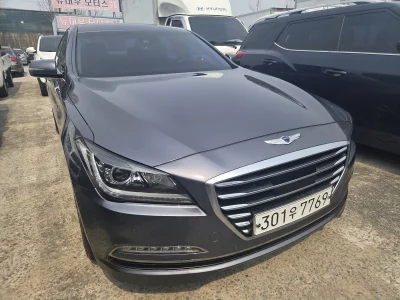 Hyundai Genesis