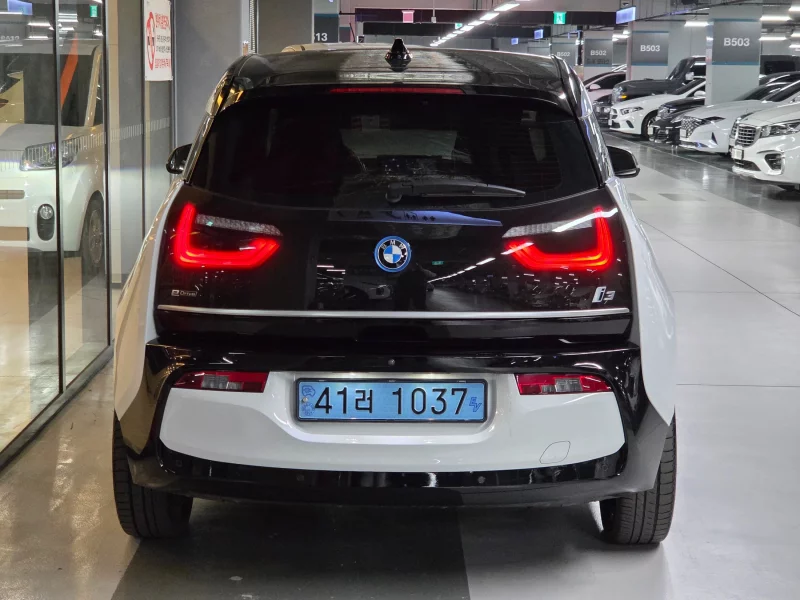 BMW i3