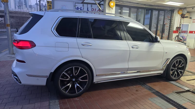 BMW X7