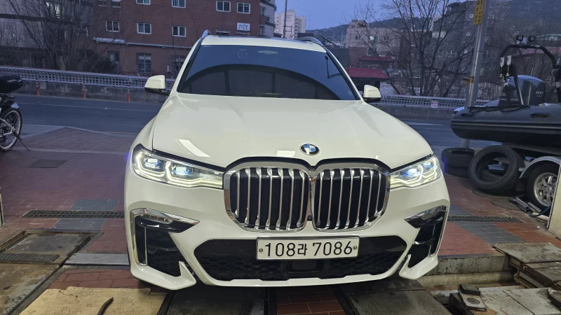 BMW X7