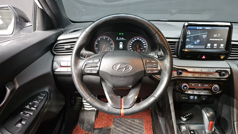 Hyundai Veloster