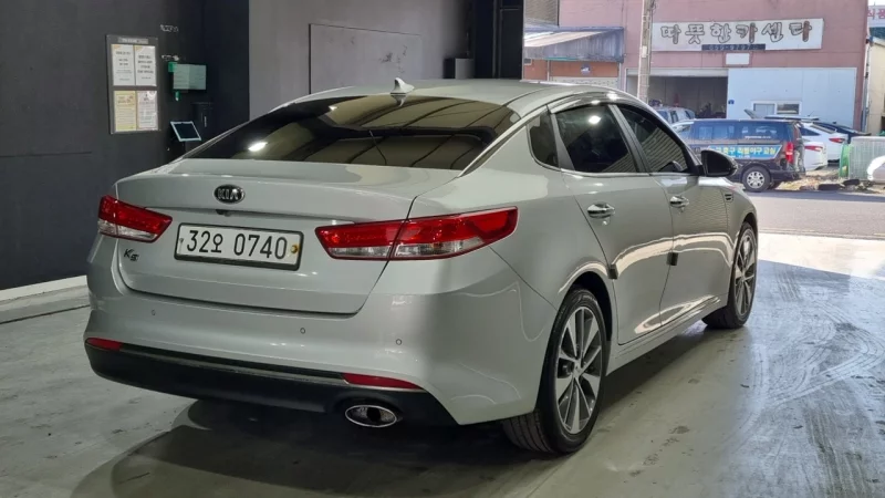 Kia K5