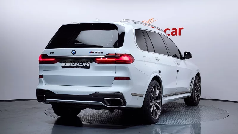 BMW X7