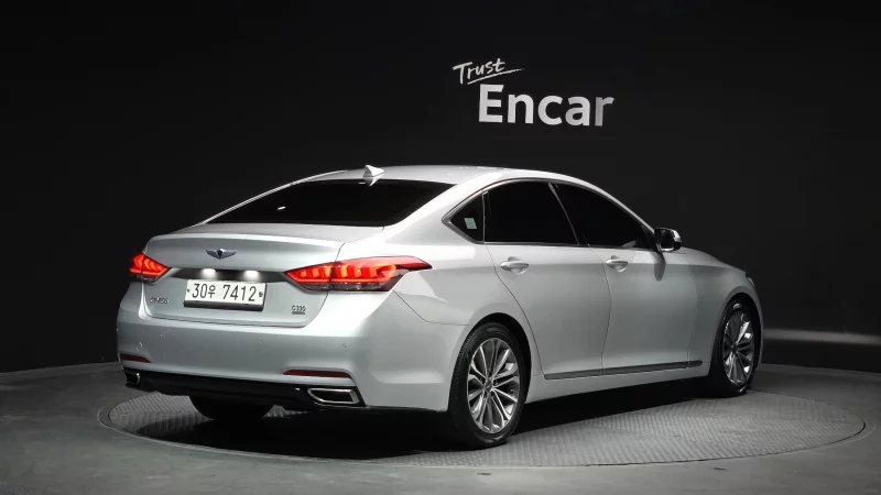 Hyundai Genesis