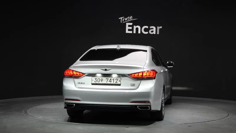 Hyundai Genesis