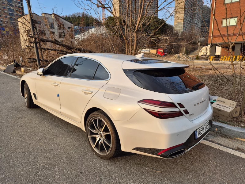 Genesis G70