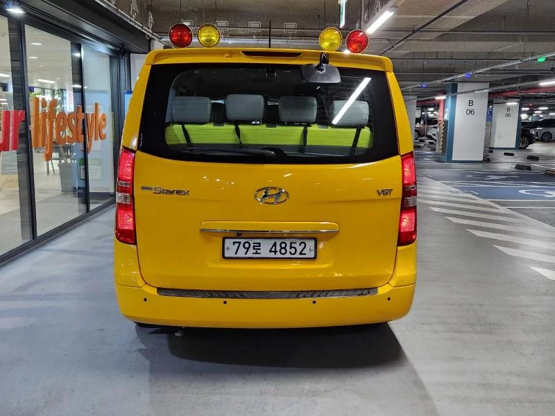 Hyundai Grand Starex
