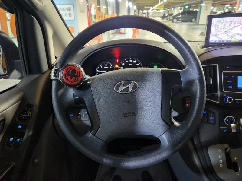 Hyundai Grand Starex