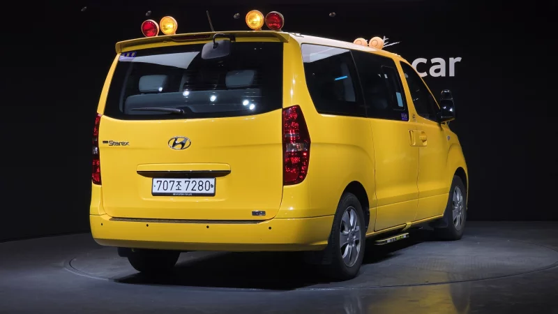 Hyundai Grand Starex