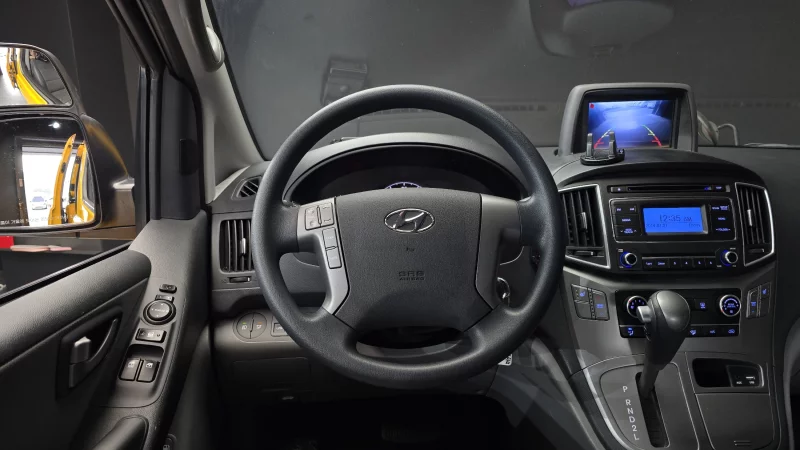 Hyundai Grand Starex