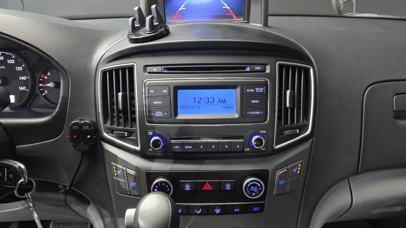 Hyundai Grand Starex