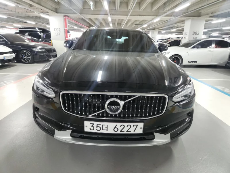 Volvo V90