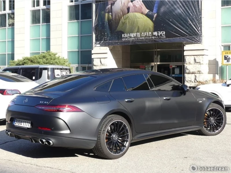 Mercedes-Benz AMG GT