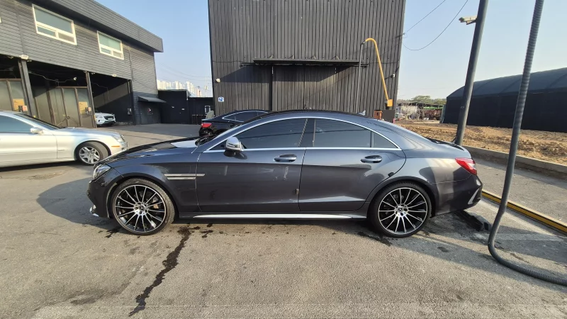 Mercedes-Benz CLS-Class
