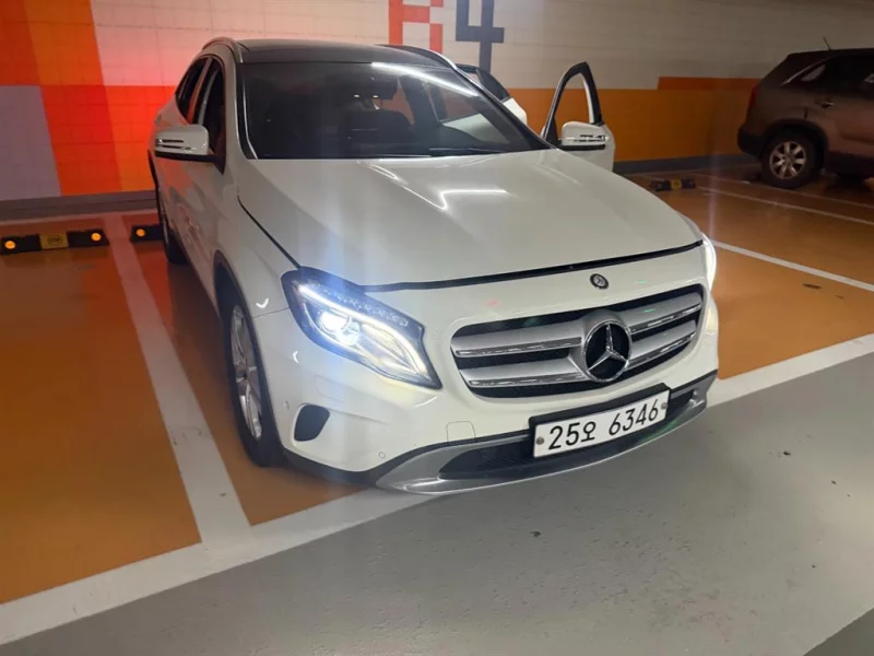 Mercedes-Benz GLA-Class