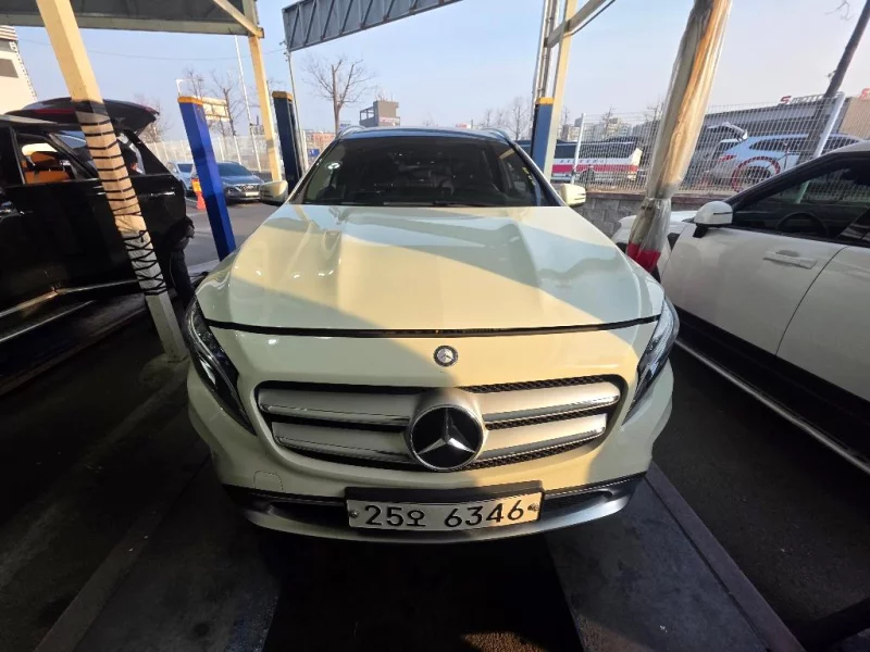 Mercedes-Benz GLA-Class