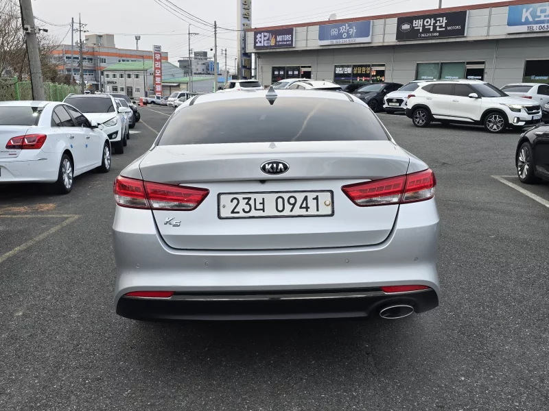 Kia K5