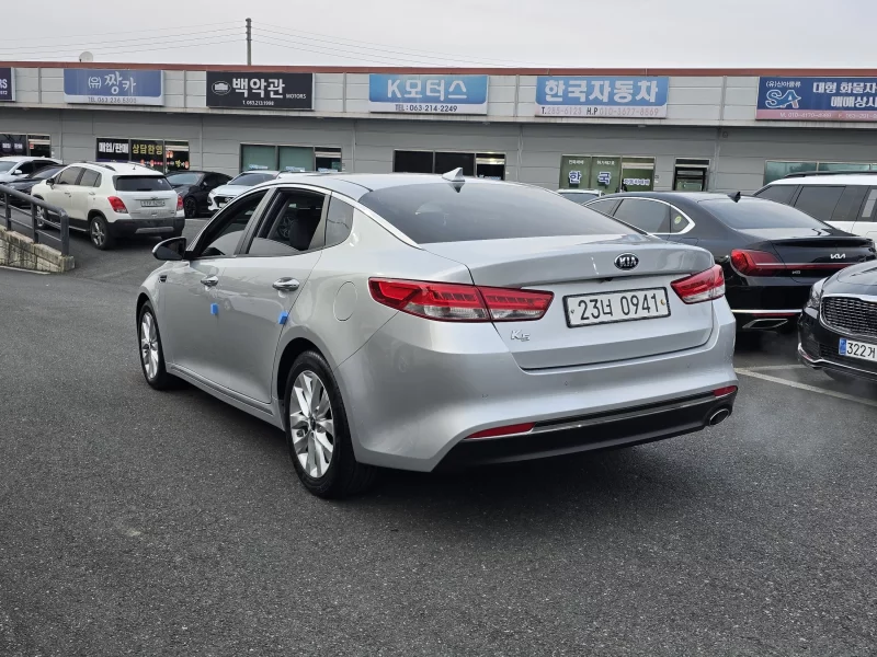 Kia K5