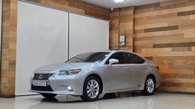 Lexus ES300h