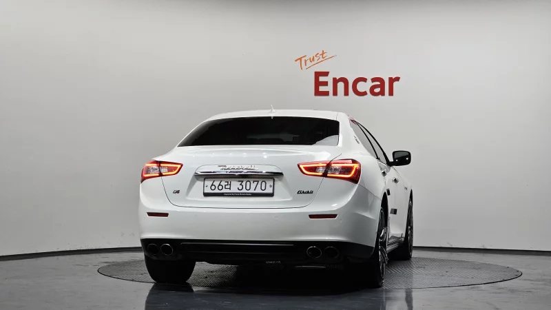 Maserati Ghibli
