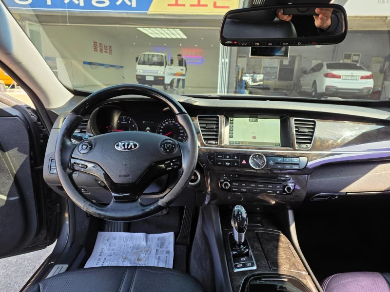 Kia K9