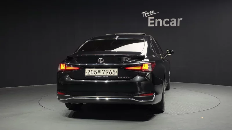 Lexus ES300h