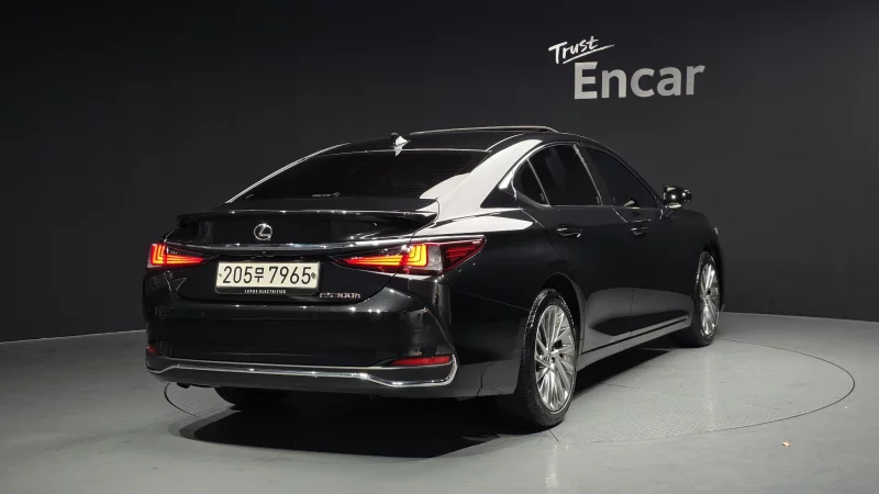 Lexus ES300h