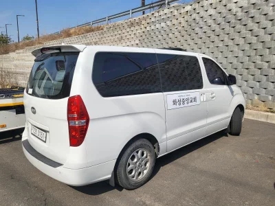 Hyundai Grand Starex