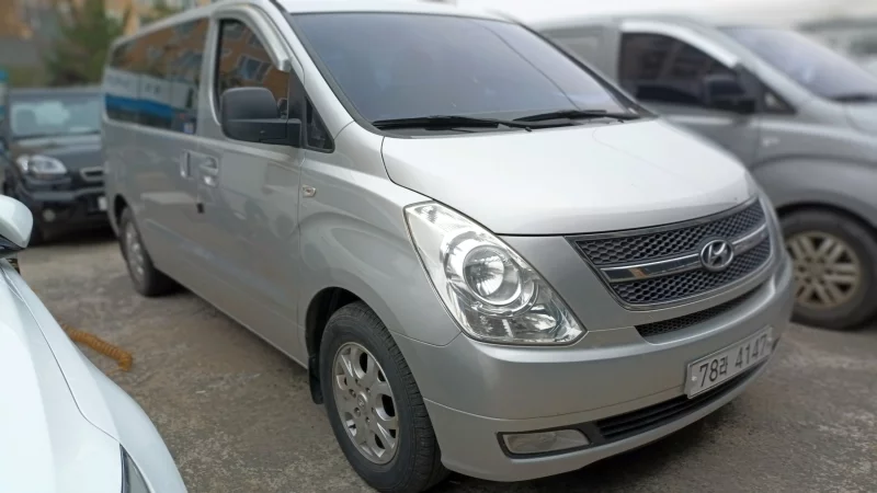Hyundai Grand Starex