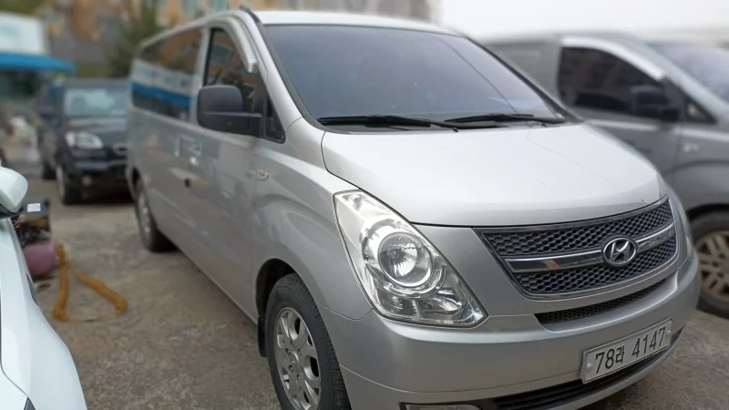 Hyundai Grand Starex