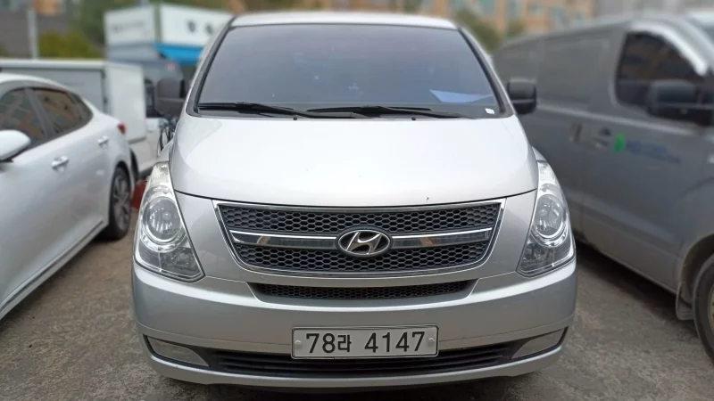 Hyundai Grand Starex