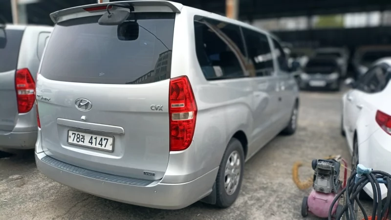 Hyundai Grand Starex