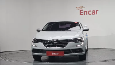 Renault SM6