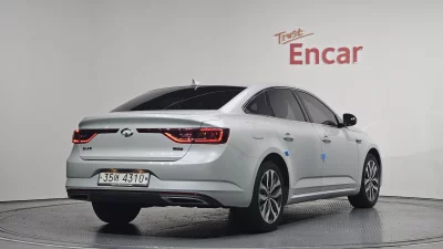 Renault SM6