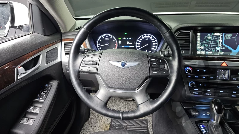 Hyundai Genesis
