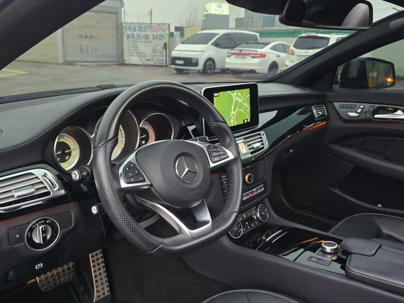 Mercedes-Benz CLS-Class
