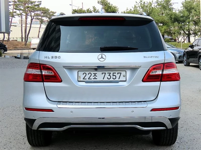 Mercedes-Benz M-class
