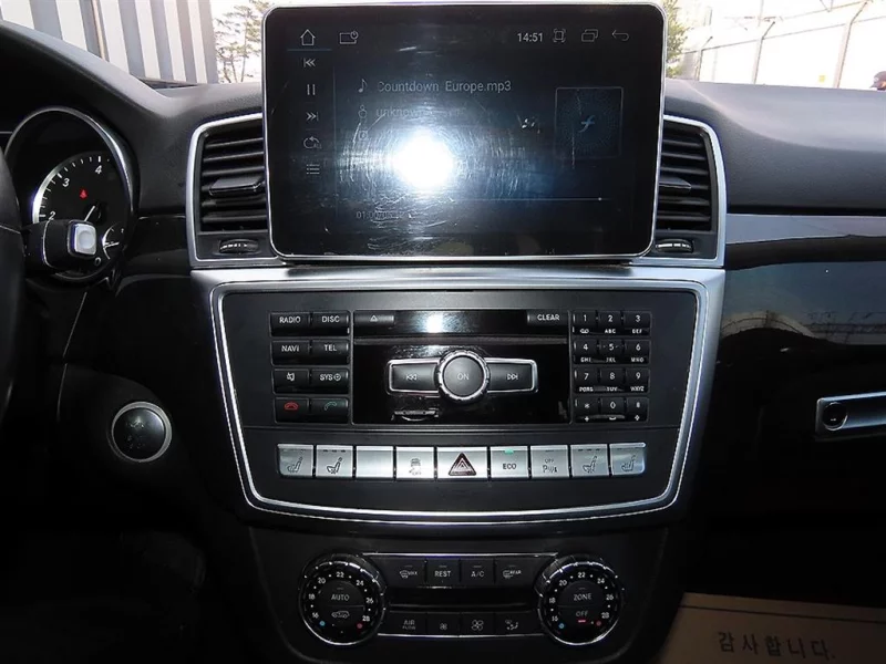 Mercedes-Benz M-class