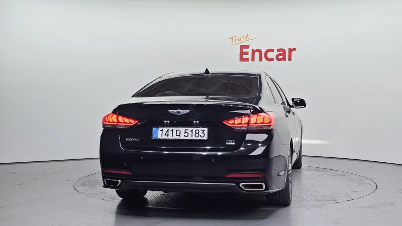 Hyundai Genesis