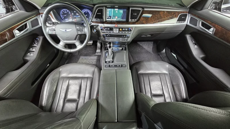 Hyundai Genesis