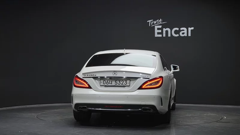 Mercedes-Benz CLS-Class