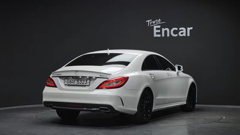 Mercedes-Benz CLS-Class