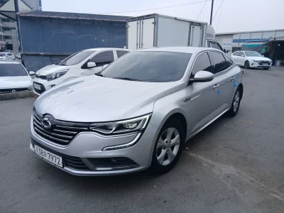 Renault SM6
