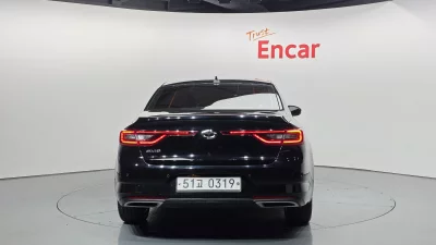 Renault SM6