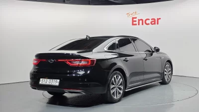 Renault SM6