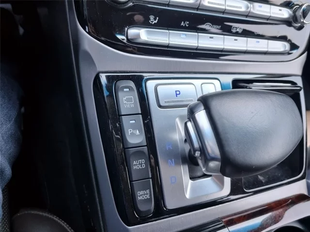 Genesis EQ900