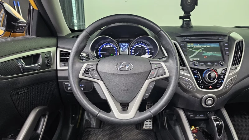 Hyundai Veloster